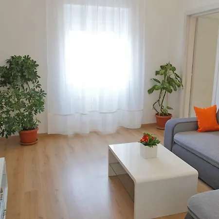 Ida Villa Pula